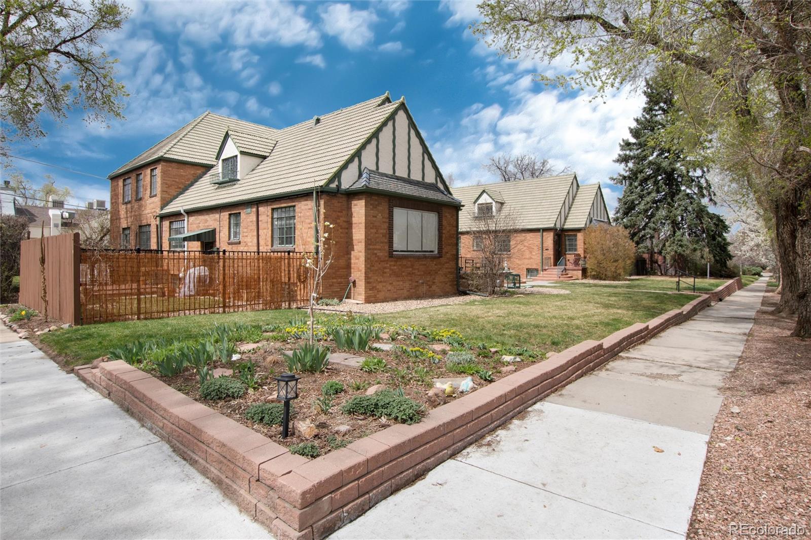 1419 Dexter Street Denver CO 80220