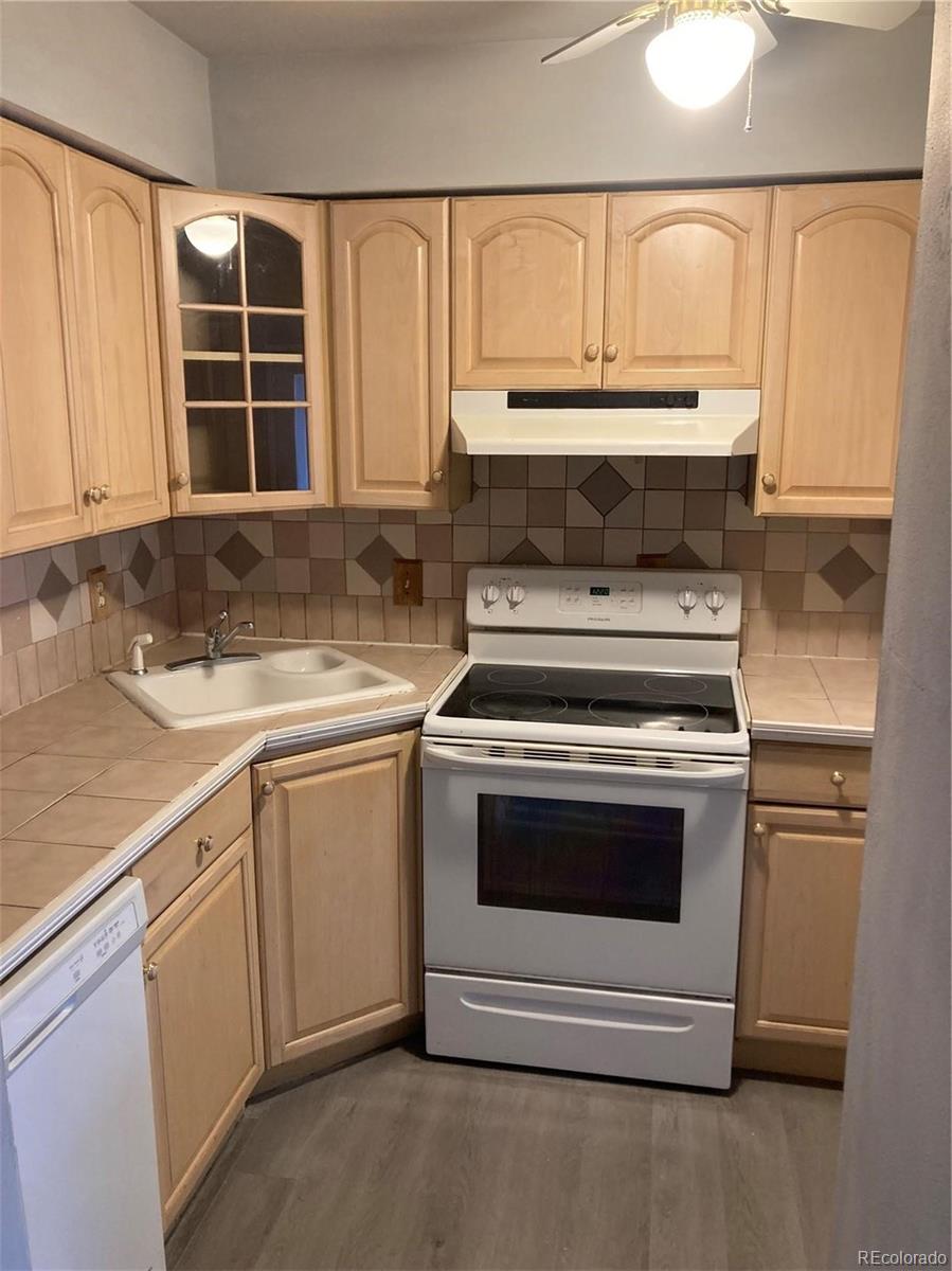 1708 Sawyer Way Colorado Springs CO 80915