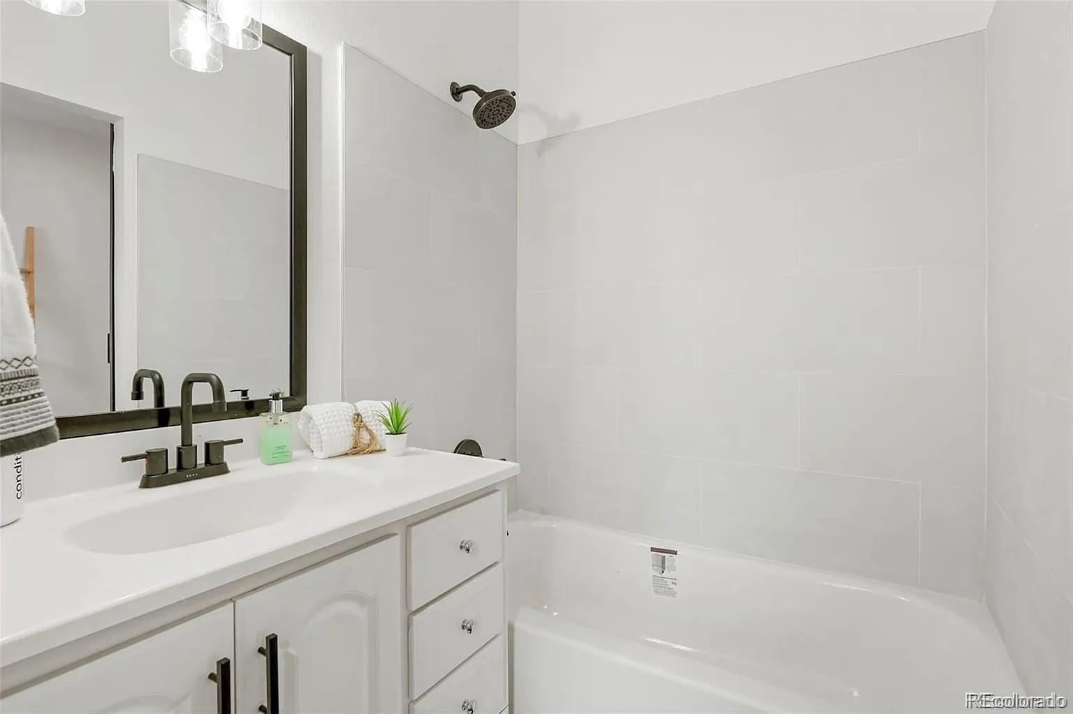 22 E Exposition Avenue Denver CO 80209