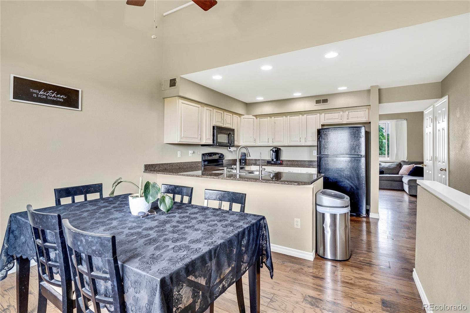 1099 S Walden Way Aurora CO 80017