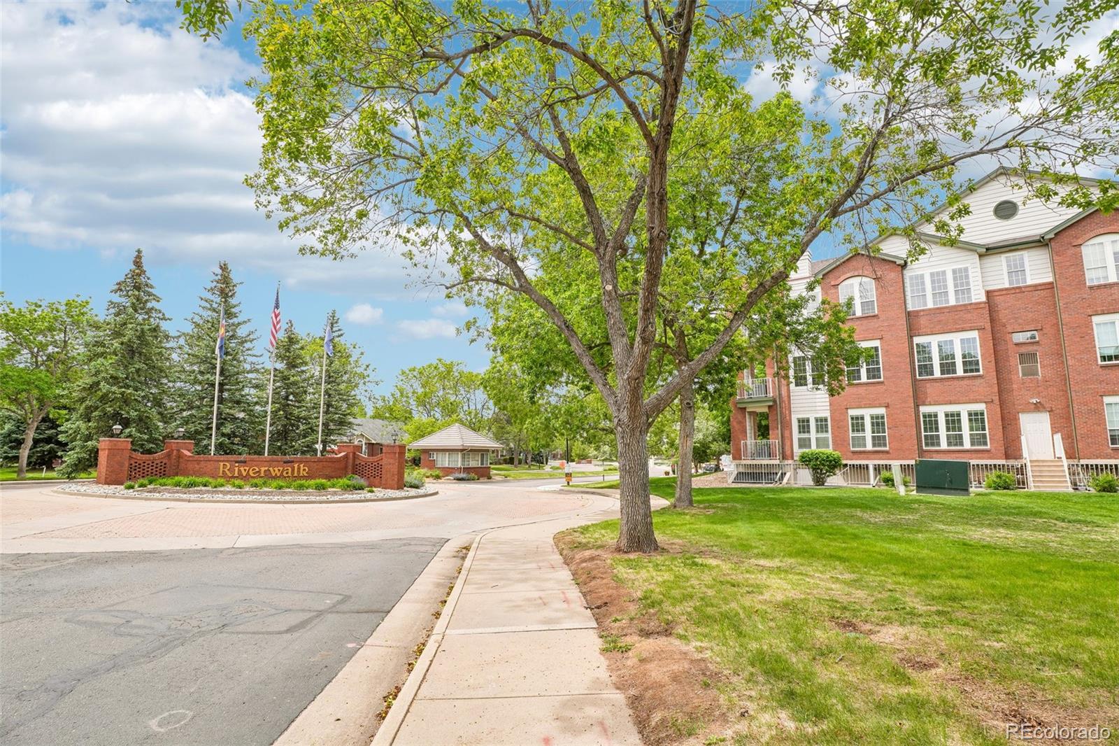 2897 W Riverwalk Circle Littleton CO 80123