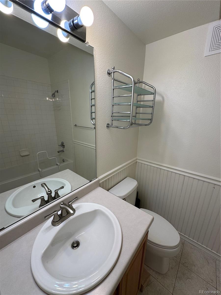 2895 W Riverwalk Circle Littleton CO 80123