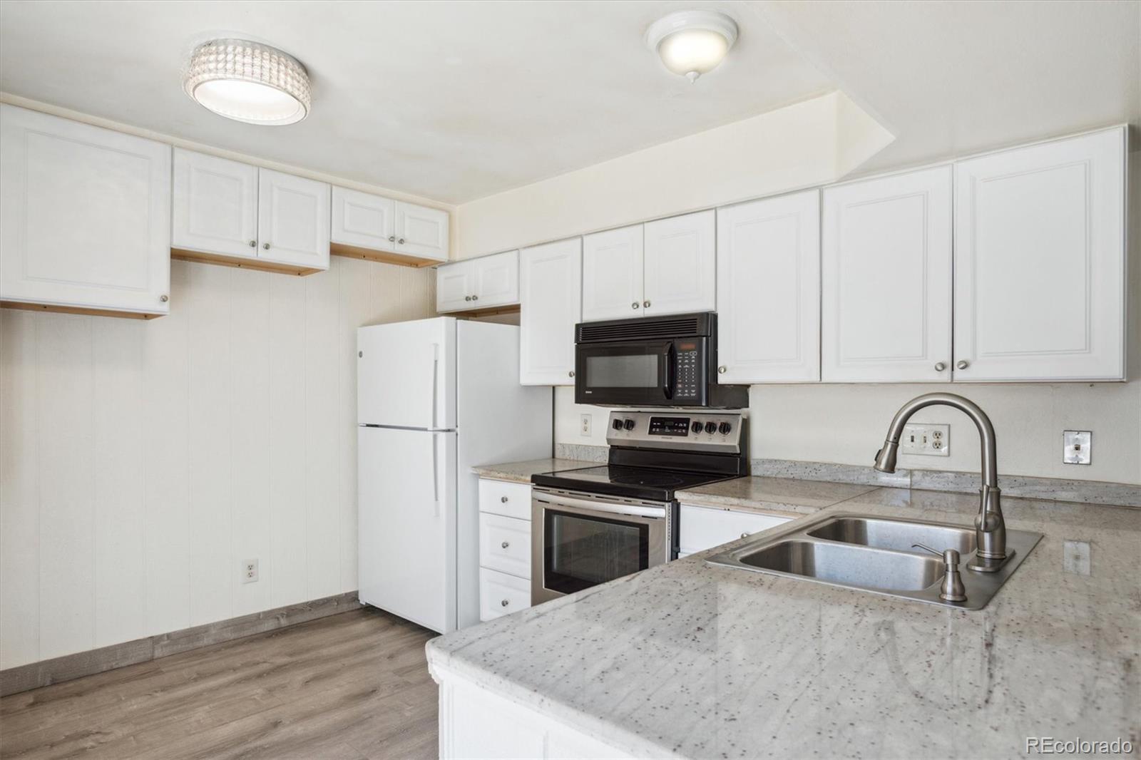 2453 S Xanadu Way Aurora CO 80014