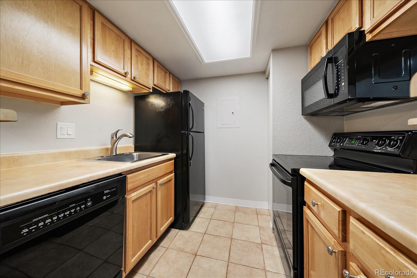 10293 E Peakview Avenue Englewood CO 80111