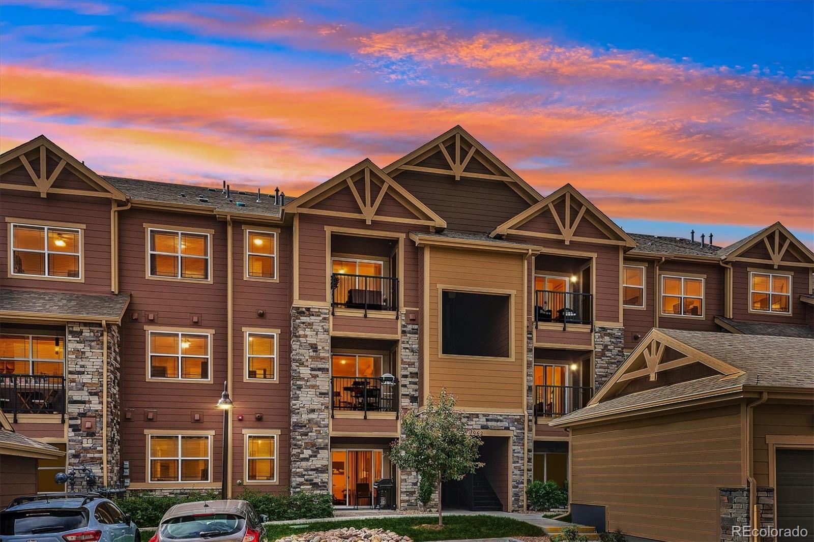 9962 W Victoria Place Littleton CO 80127