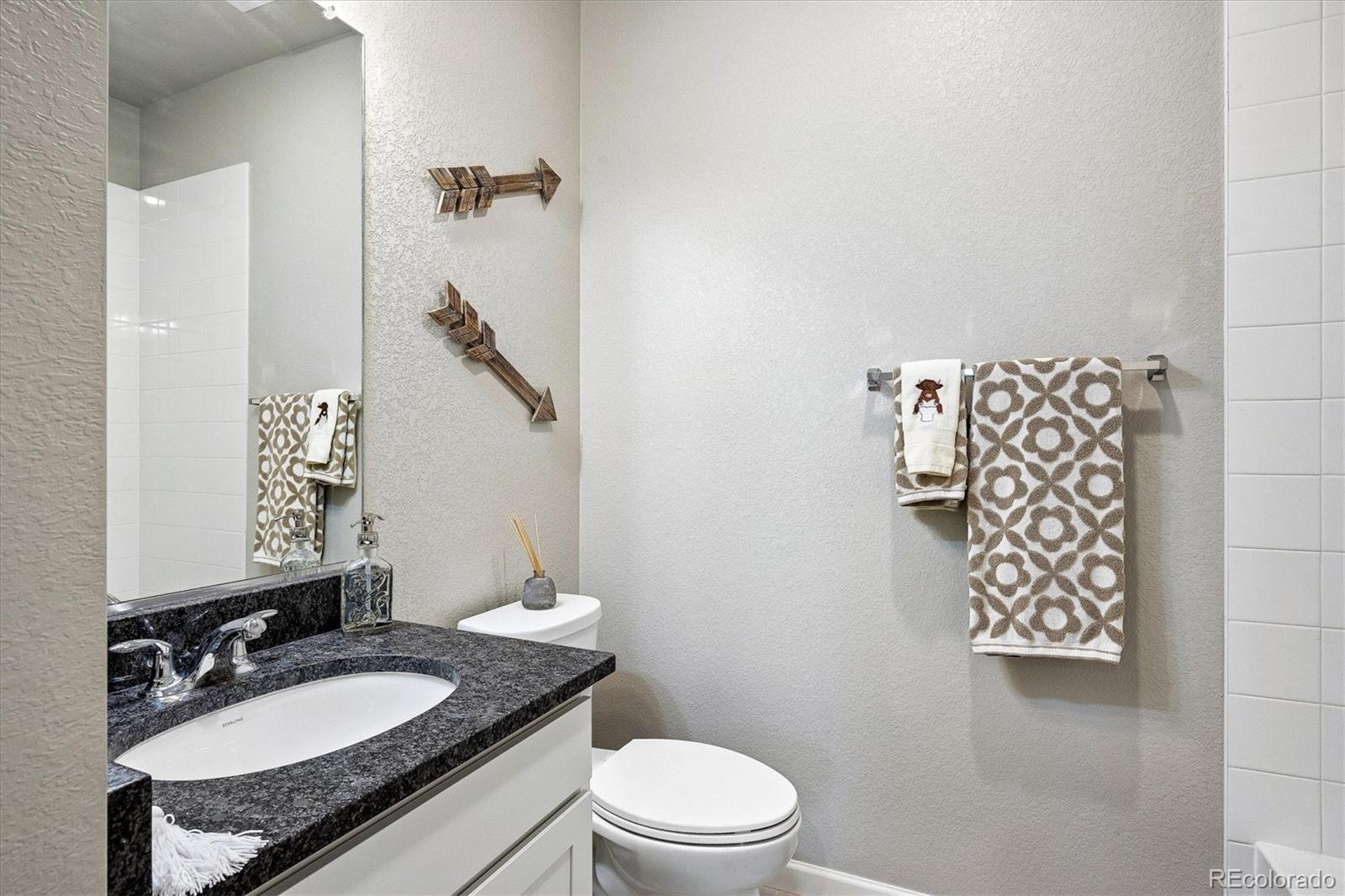 9962 W Victoria Place Littleton CO 80127