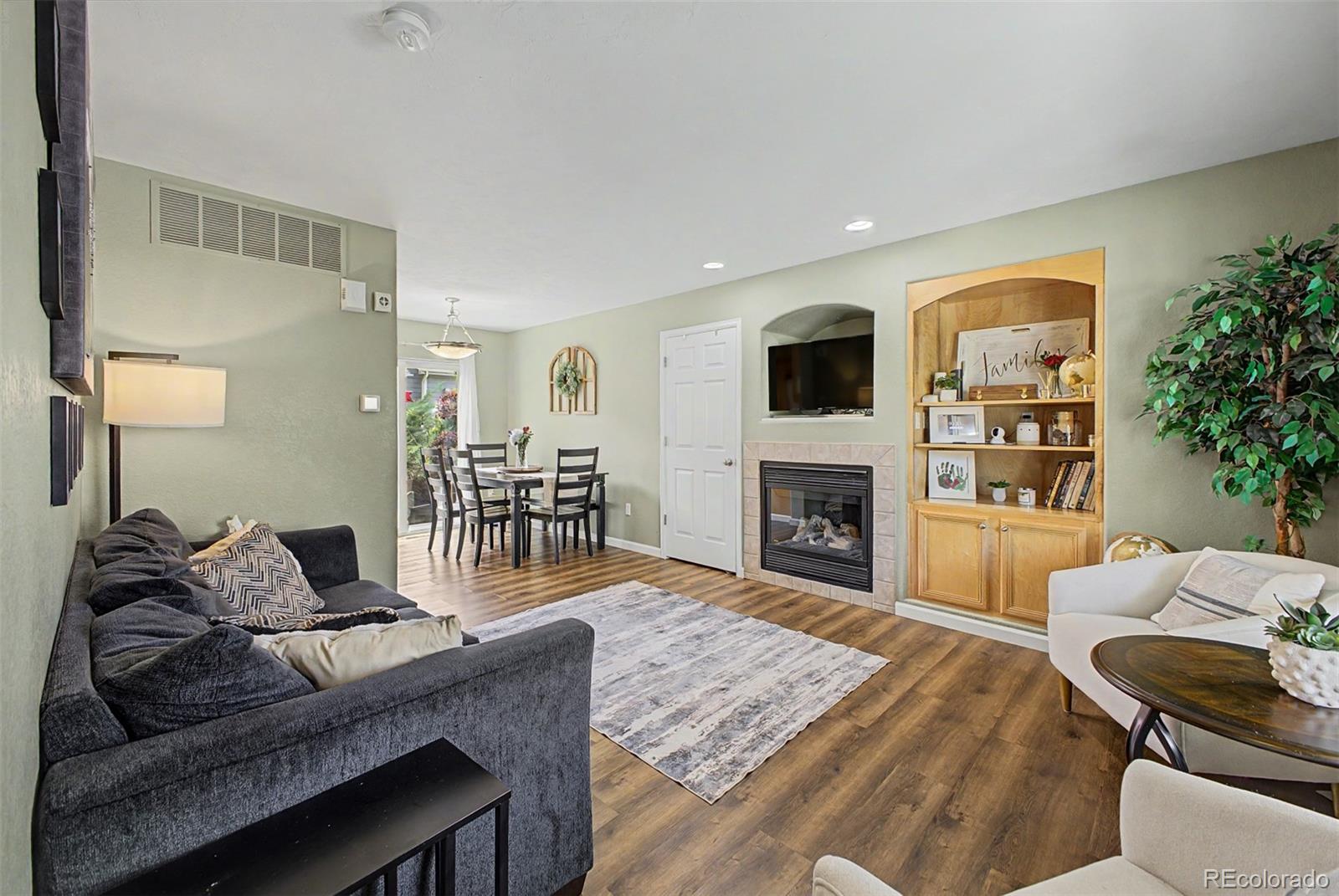 1645 S Chester Court Denver CO 80247