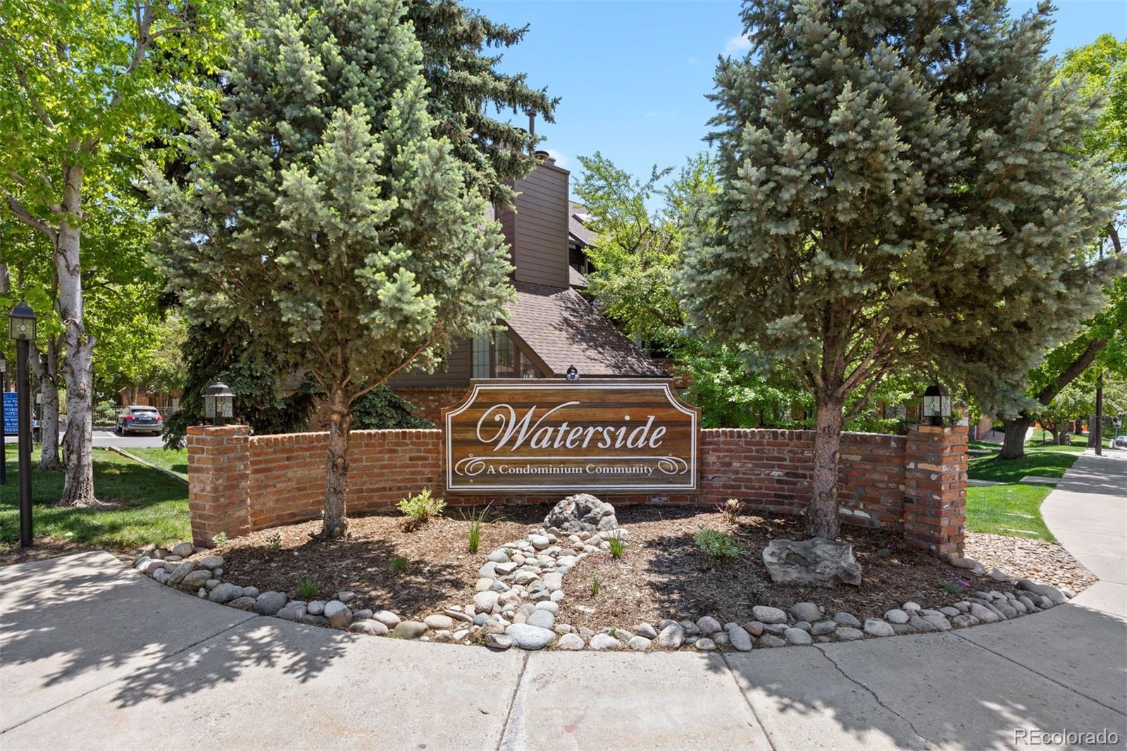 838 S Vance Street Lakewood CO 80226