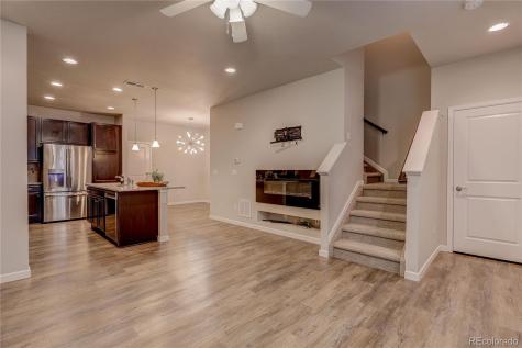 560 E Dry Creek Place Littleton CO 80122