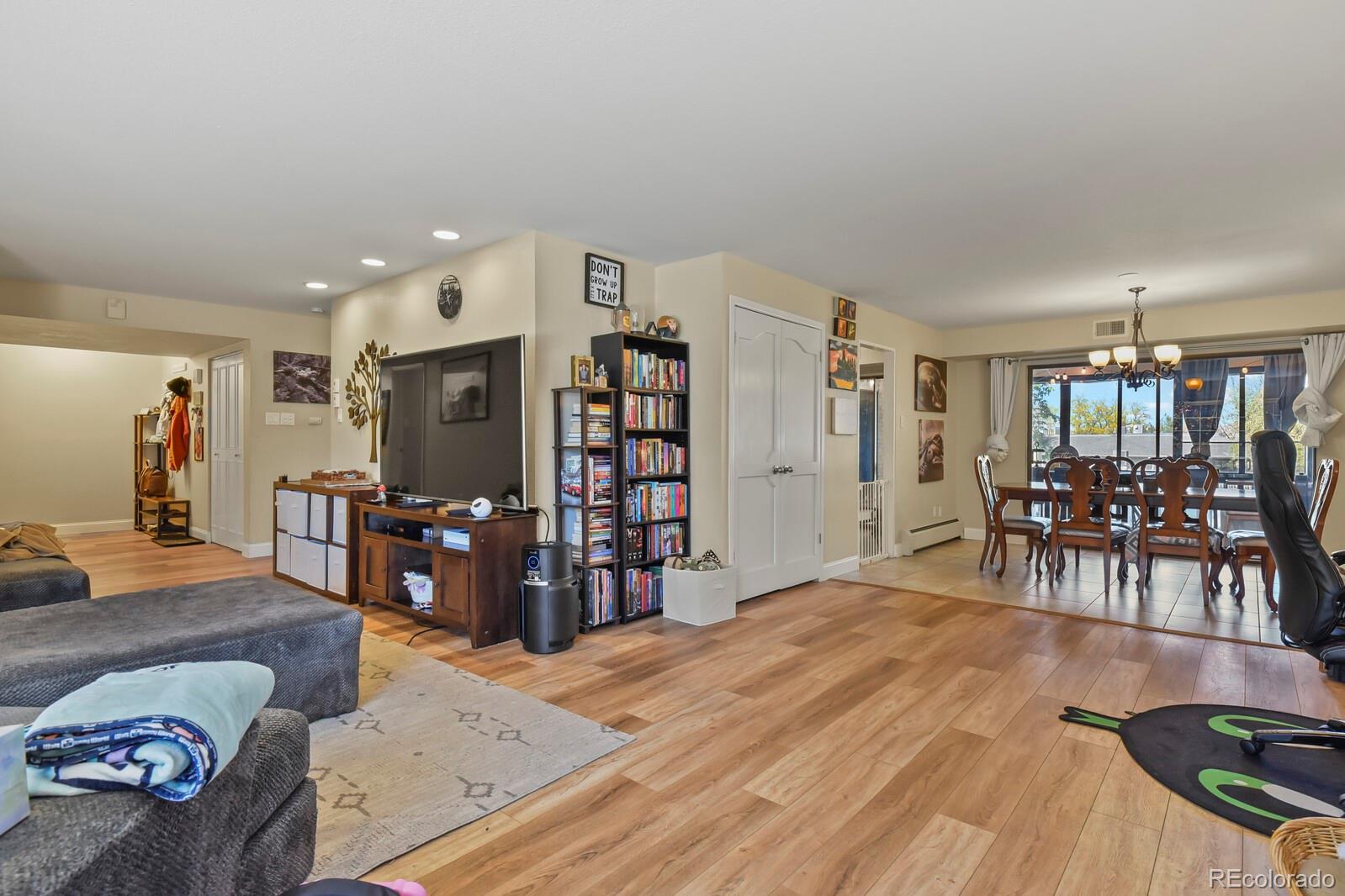 Denver CO, 5751 E Ithaca Place, Unit 4