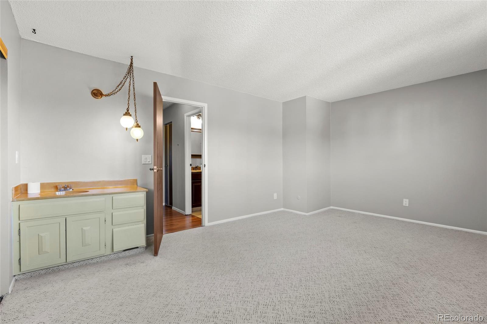 2625 S Peoria Street Aurora CO 80014