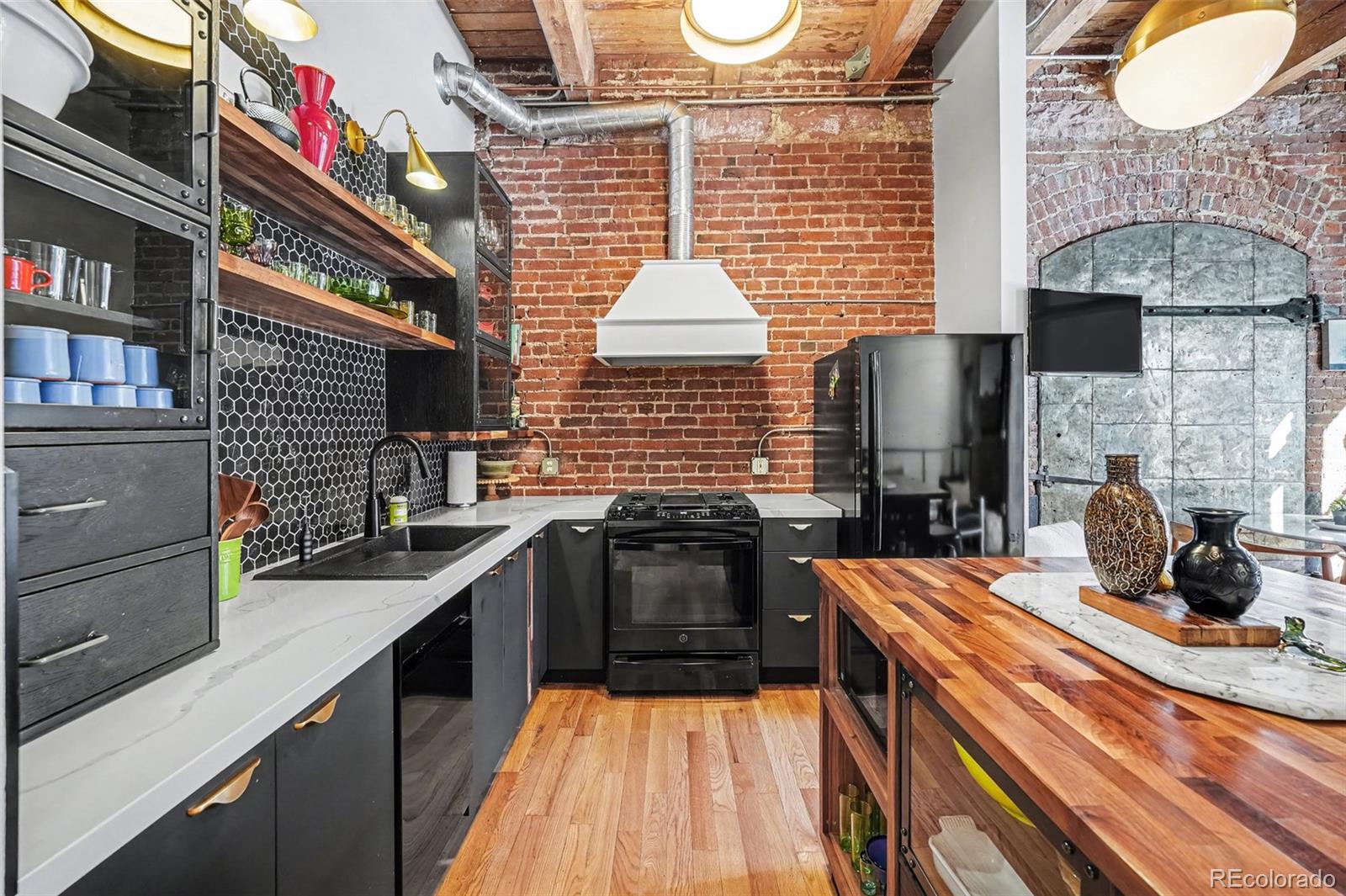 2960 Inca Street Denver CO 80202