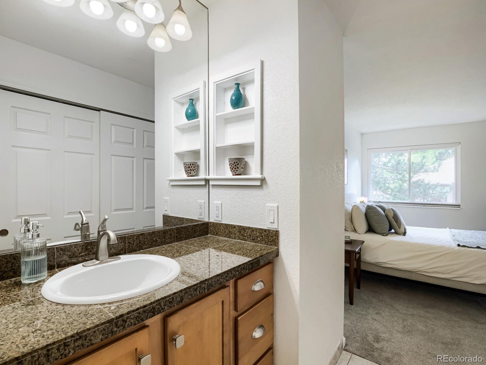 2199 S Scranton Way Aurora CO 80014