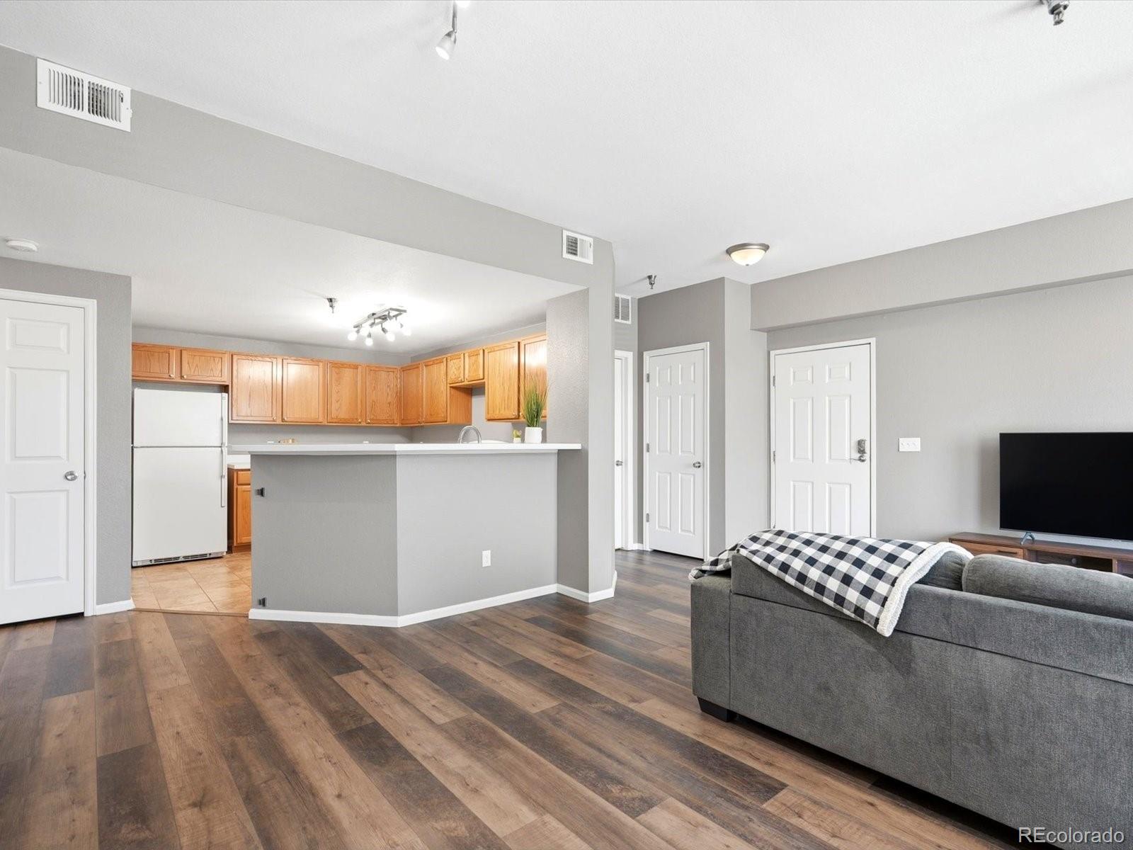 2575 S Syracuse Way Denver CO 80231