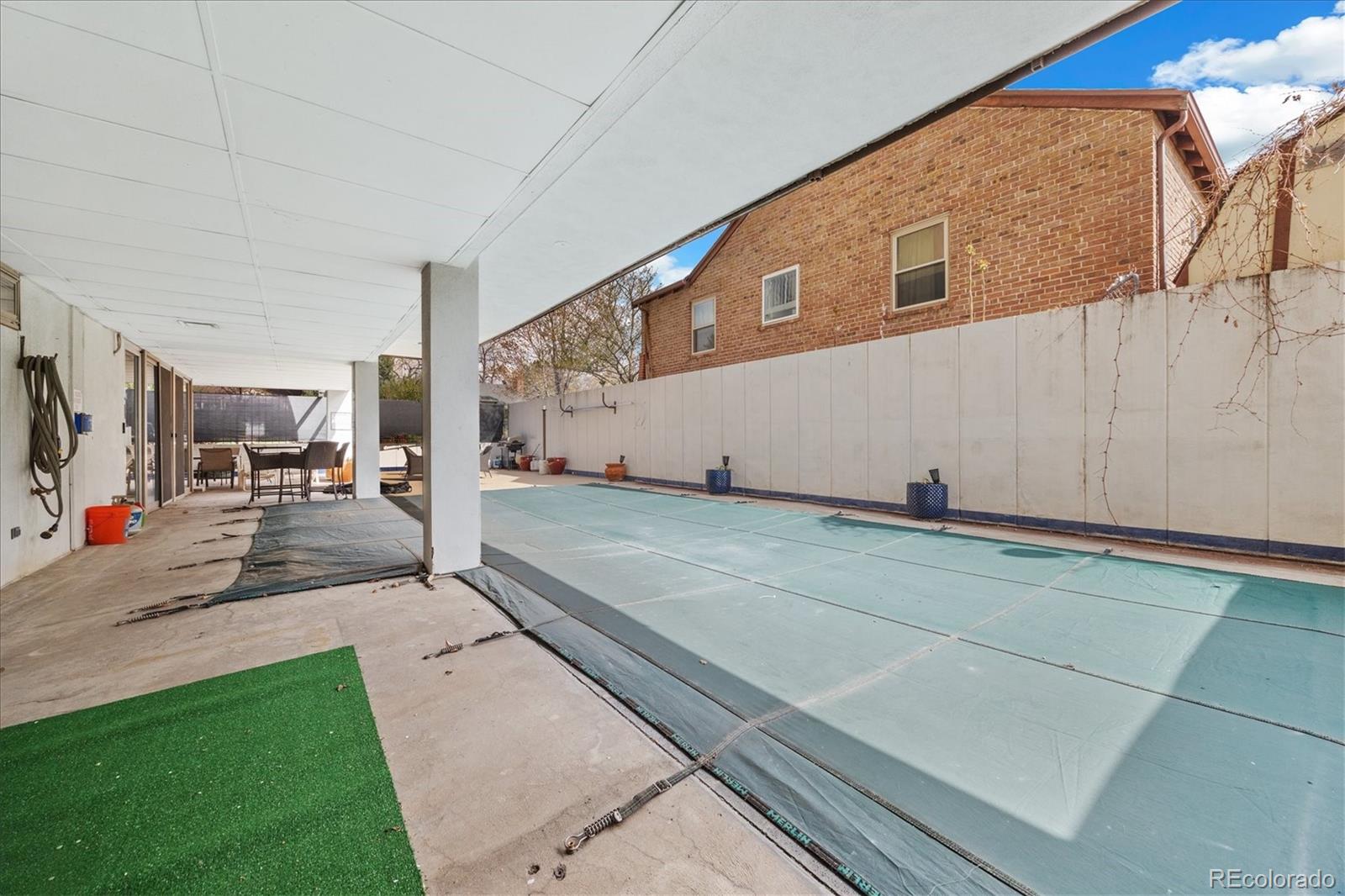 799 Dahlia Street Denver CO 80220