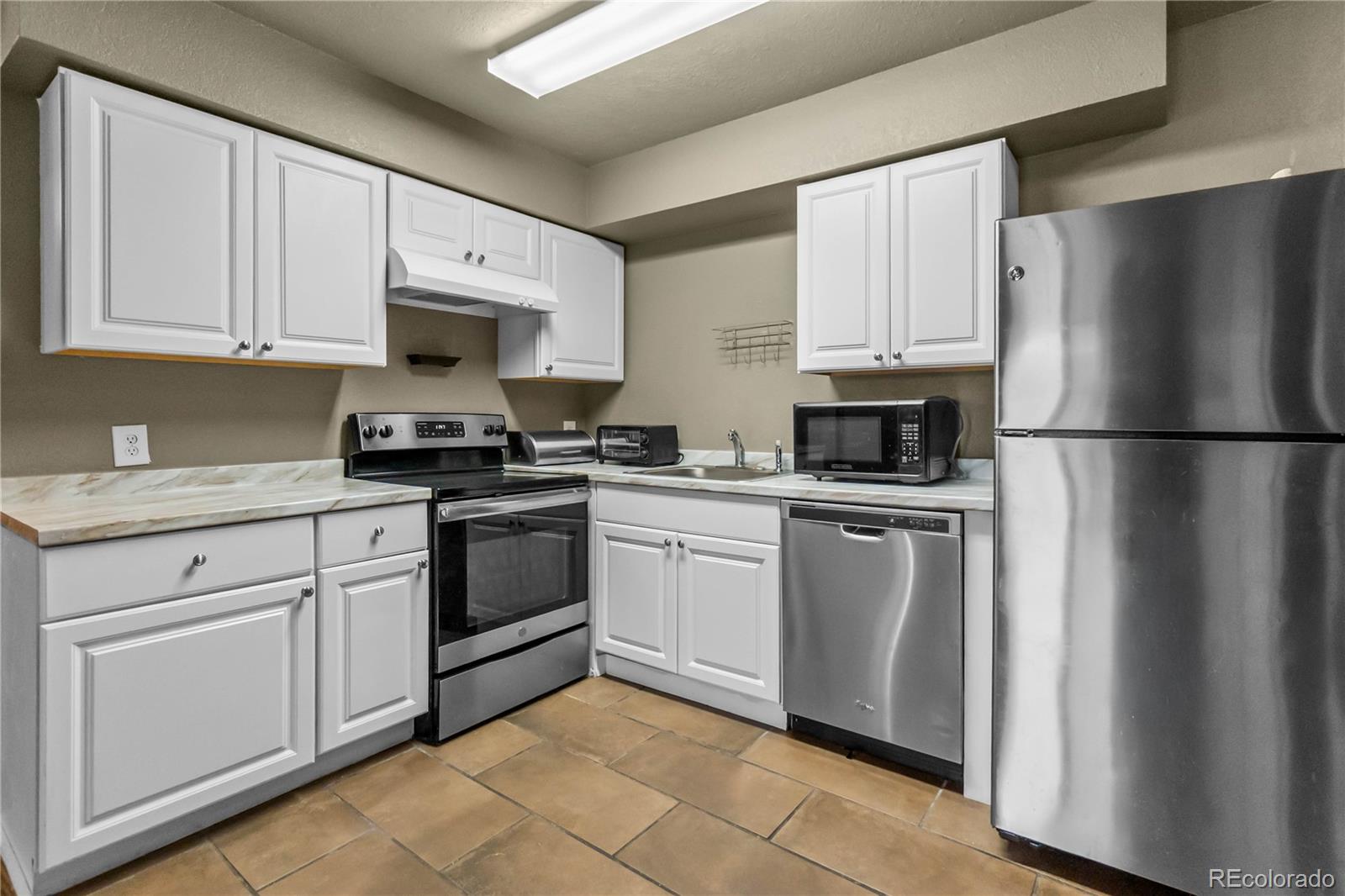 5995 W Hampden Avenue Denver CO 80227