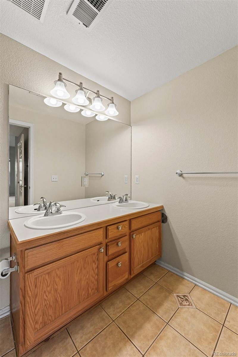 4385 S Balsam Street Littleton CO 80123