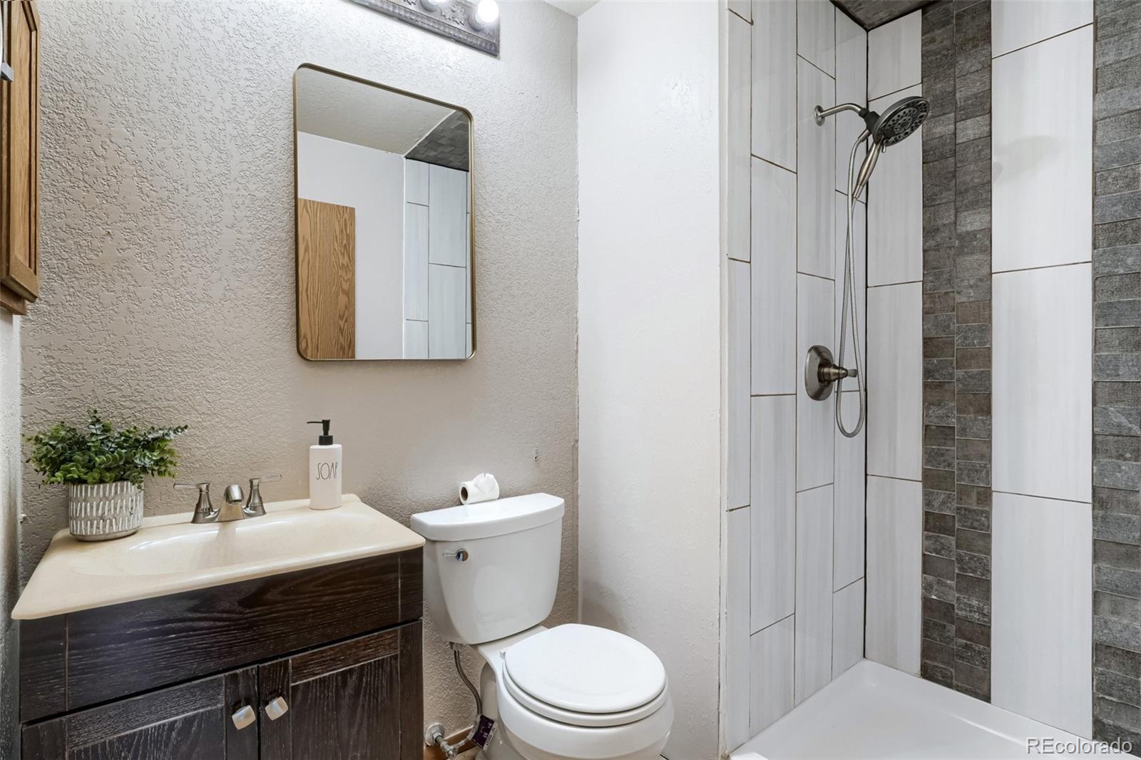 11913 E Kepner Drive Aurora CO 80012