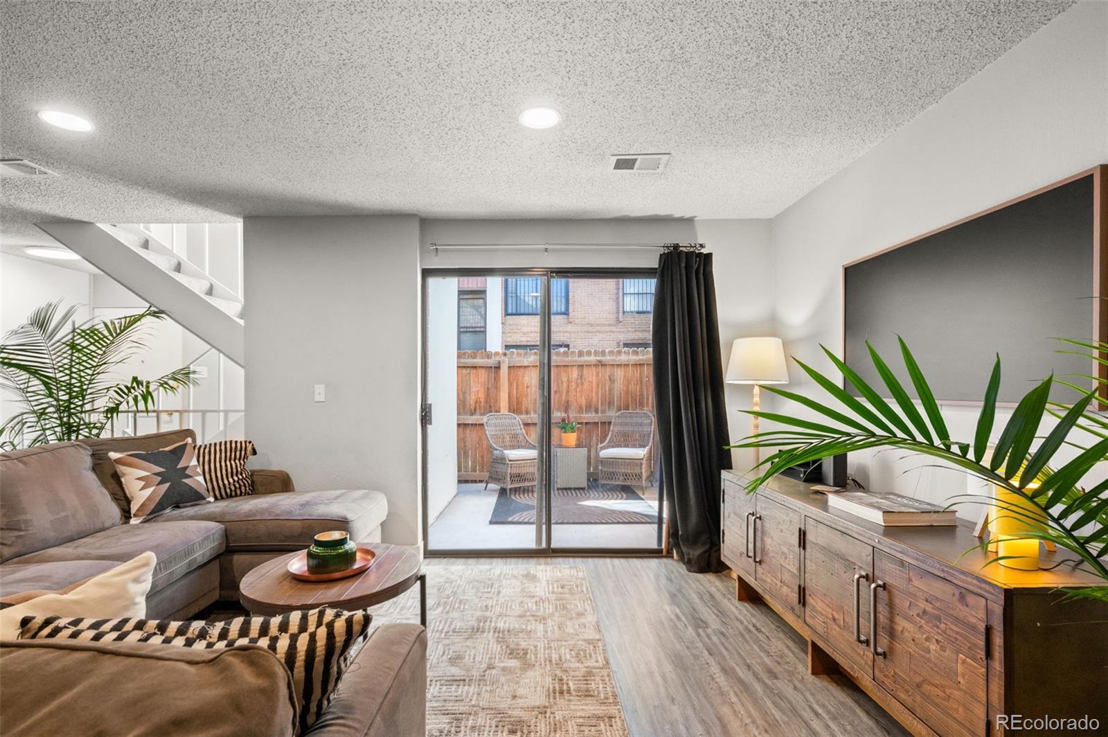 2895 S Locust Street Denver CO 80222