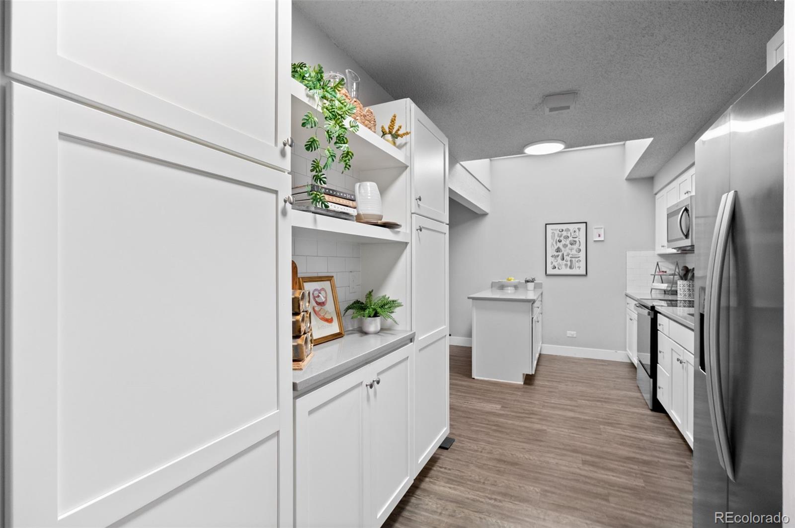 2895 S Locust Street Denver CO 80222