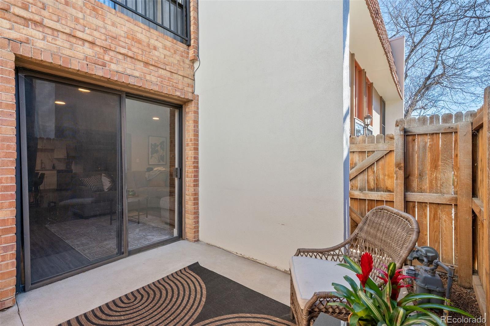 2895 S Locust Street Denver CO 80222