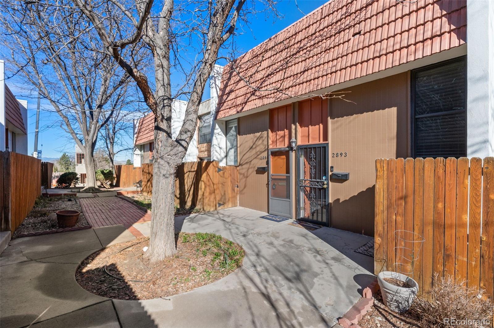 2895 S Locust Street Denver CO 80222