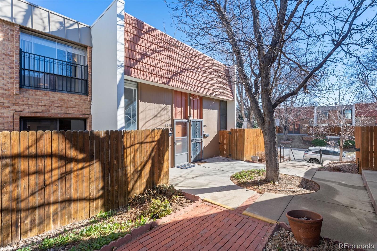 2895 S Locust Street Denver CO 80222