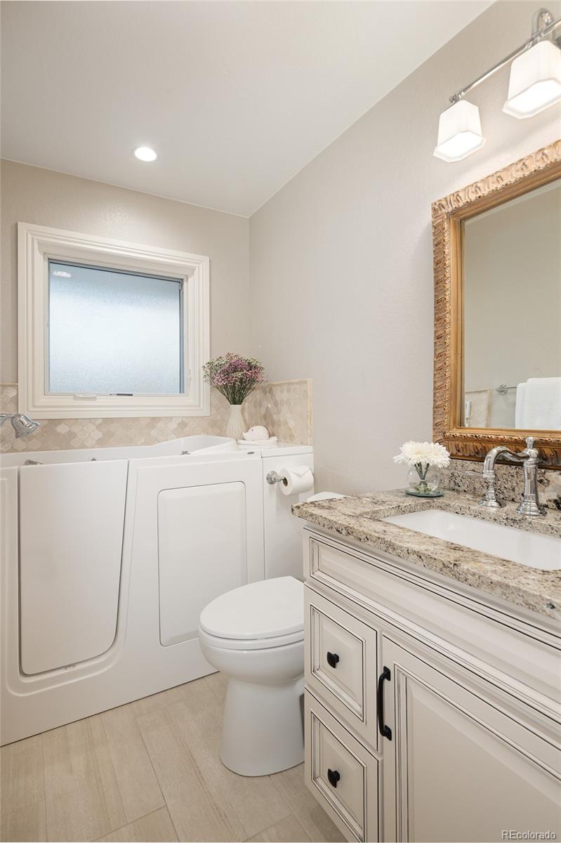 3368 S Oneida Way Denver CO 80224