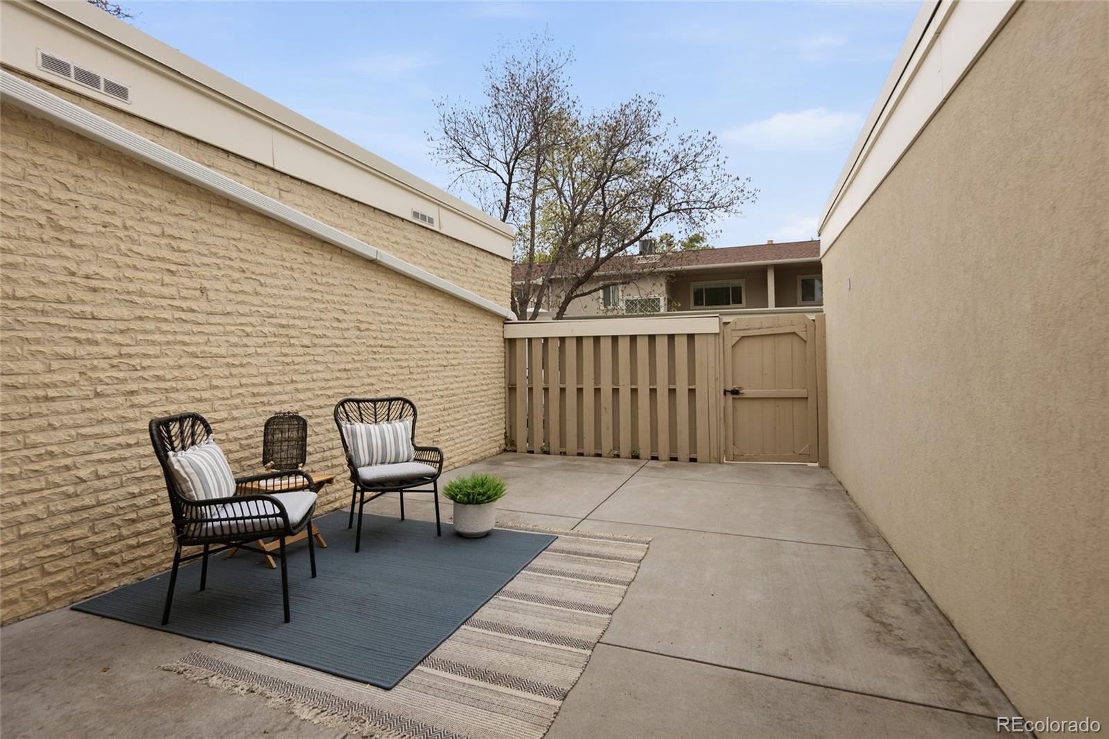 3368 S Oneida Way Denver CO 80224