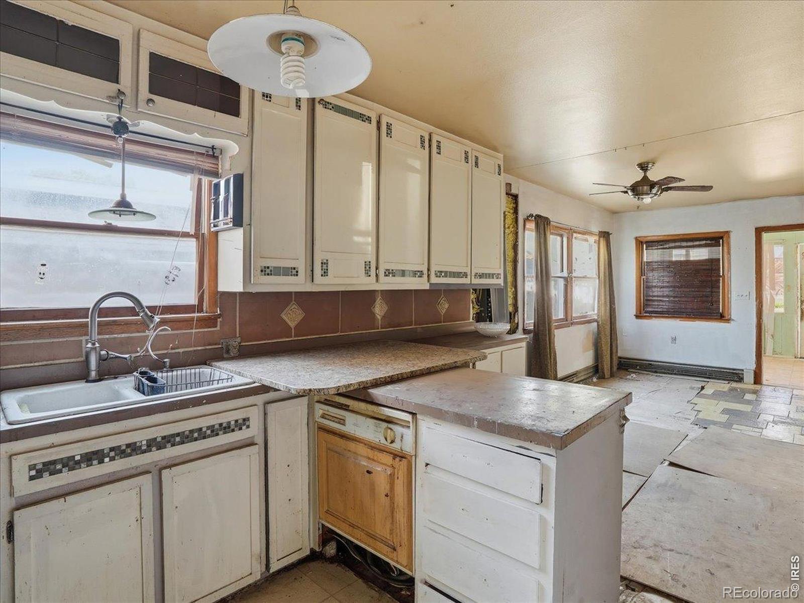 335 E 11th Street Loveland CO 80537