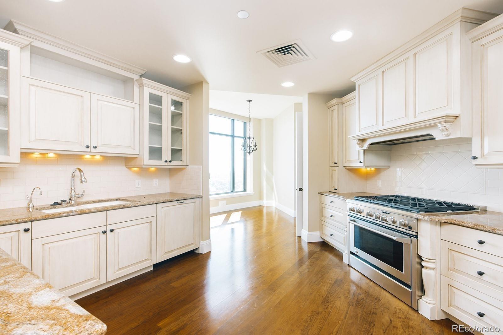 8100 E Union Avenue Denver CO 80237