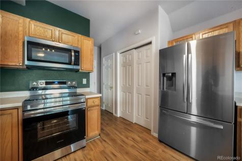 812 Hailey Glenn View Colorado Springs CO 80916