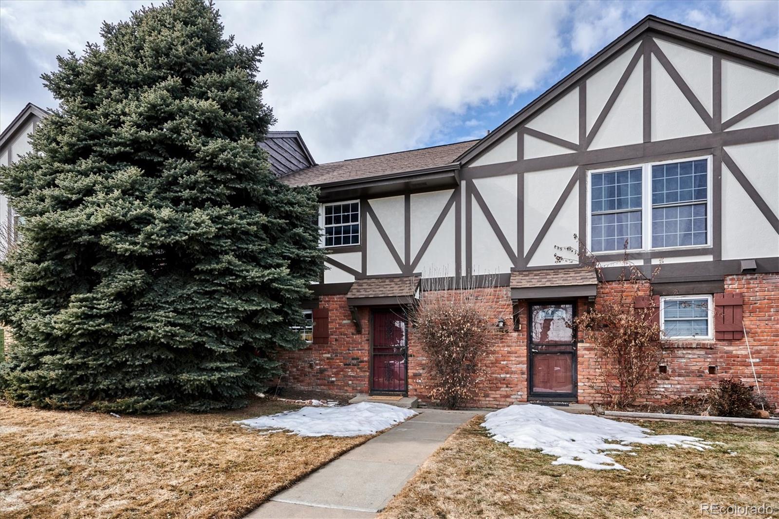 Denver CO, 3825 S Monaco Parkway, Unit 113