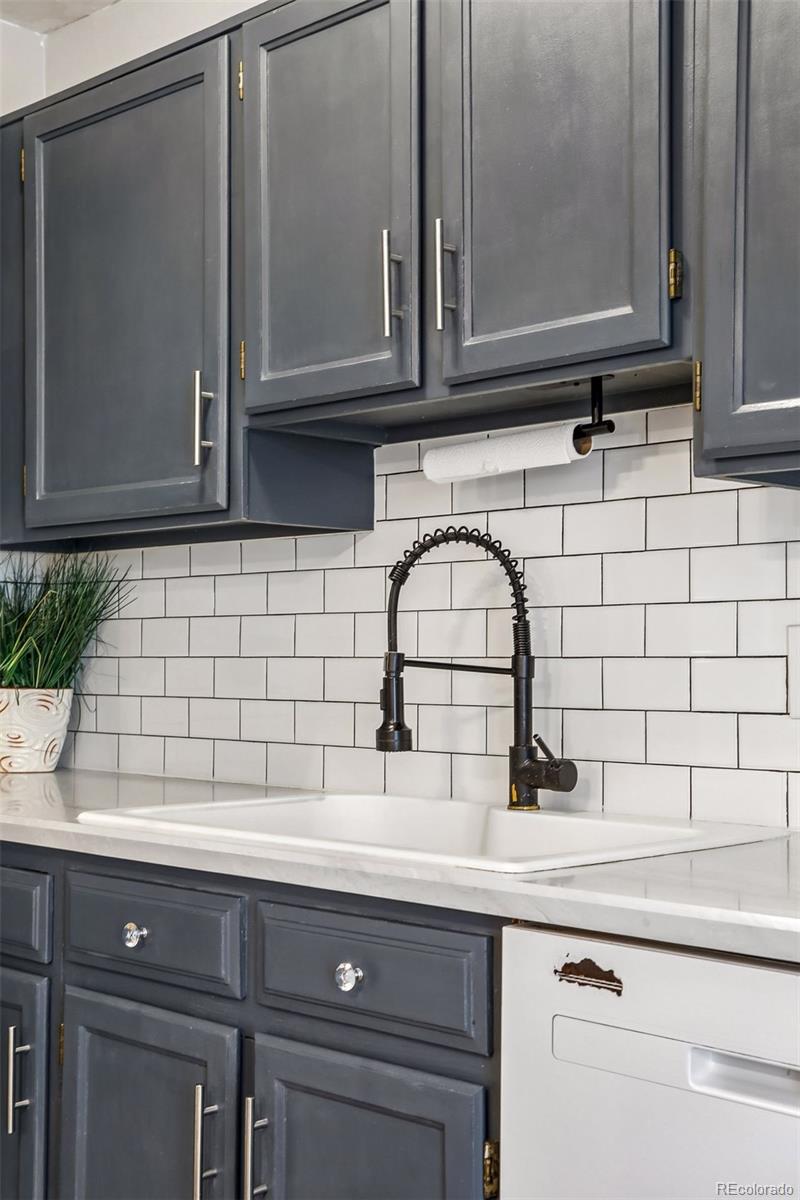 17698 E Loyola Drive Aurora CO 80013