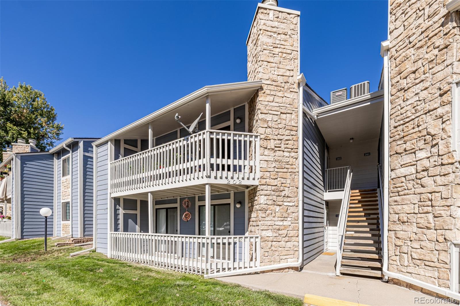 8335 Fairmount Drive Denver CO 80247