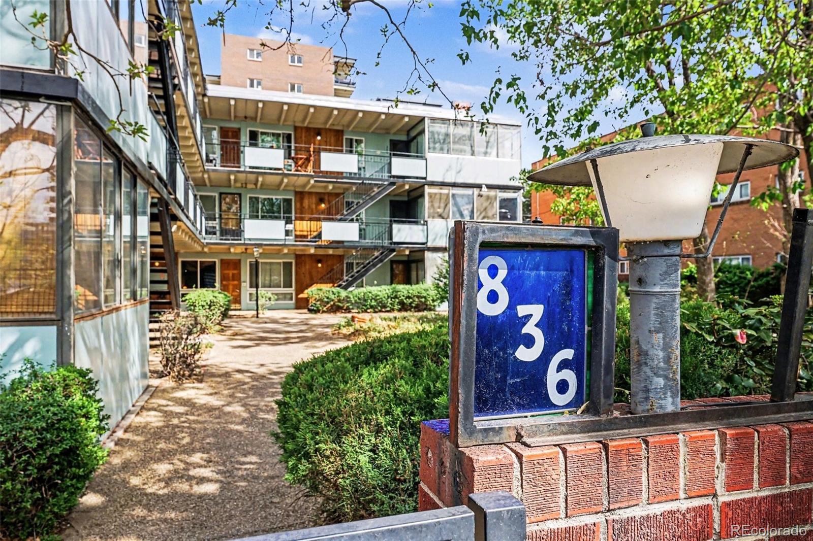 836 Dexter Street Denver CO 80220