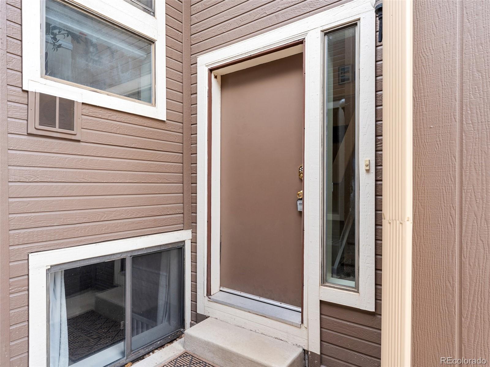 2908 W Rowland Avenue Littleton CO 80120
