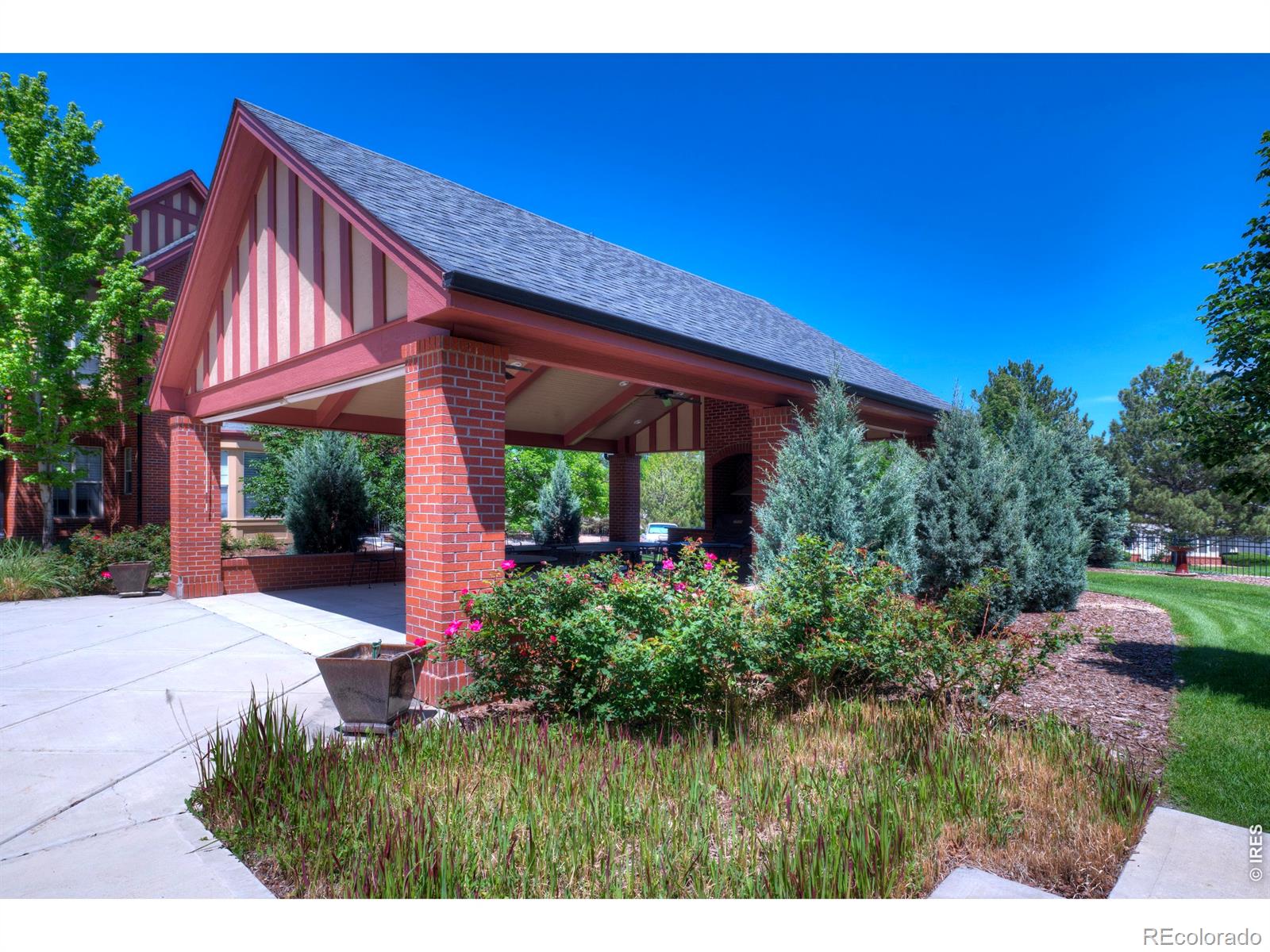 1379 Charles Drive Longmont CO 80503