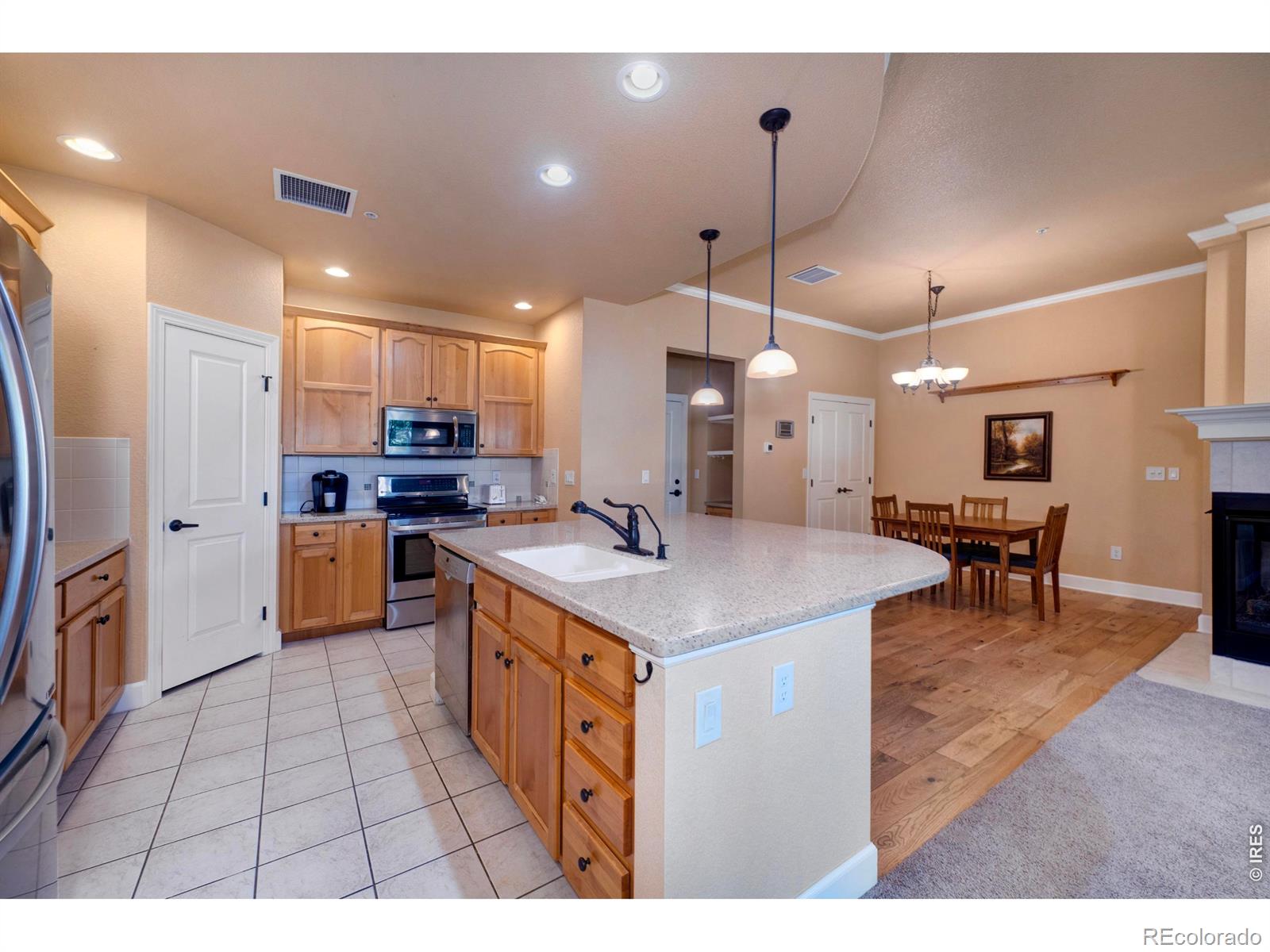 1379 Charles Drive Longmont CO 80503