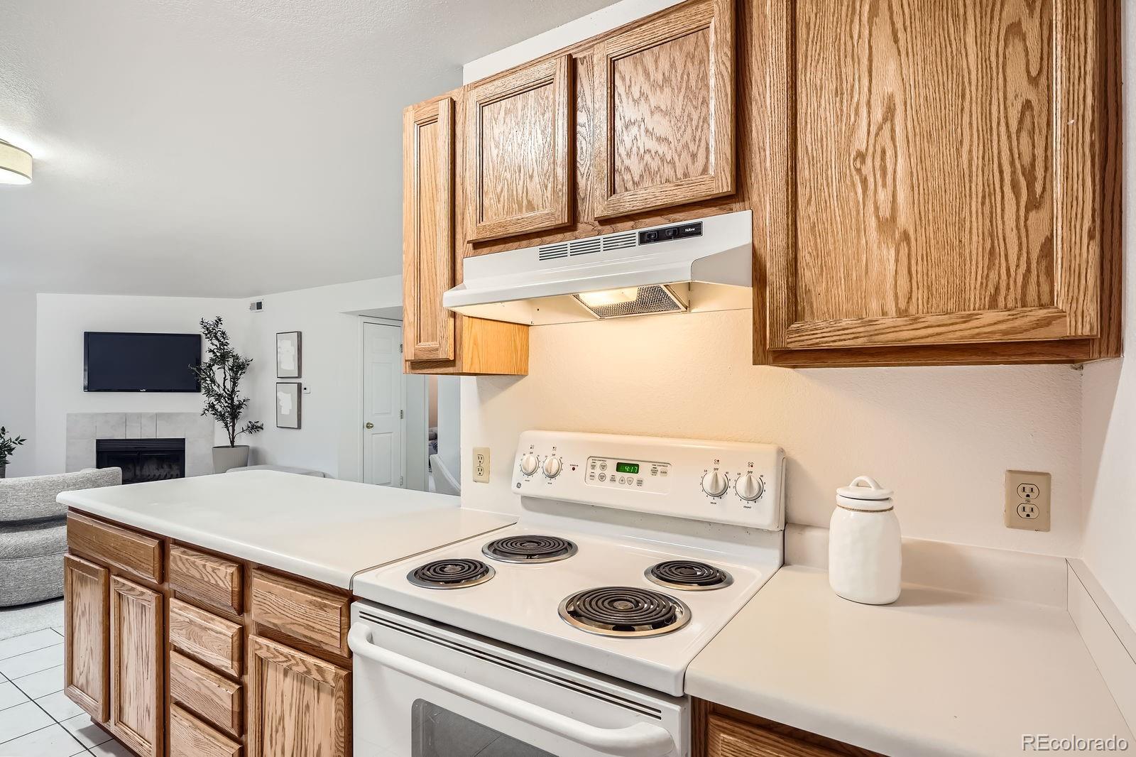 13093 W Cedar Drive Lakewood CO 80228