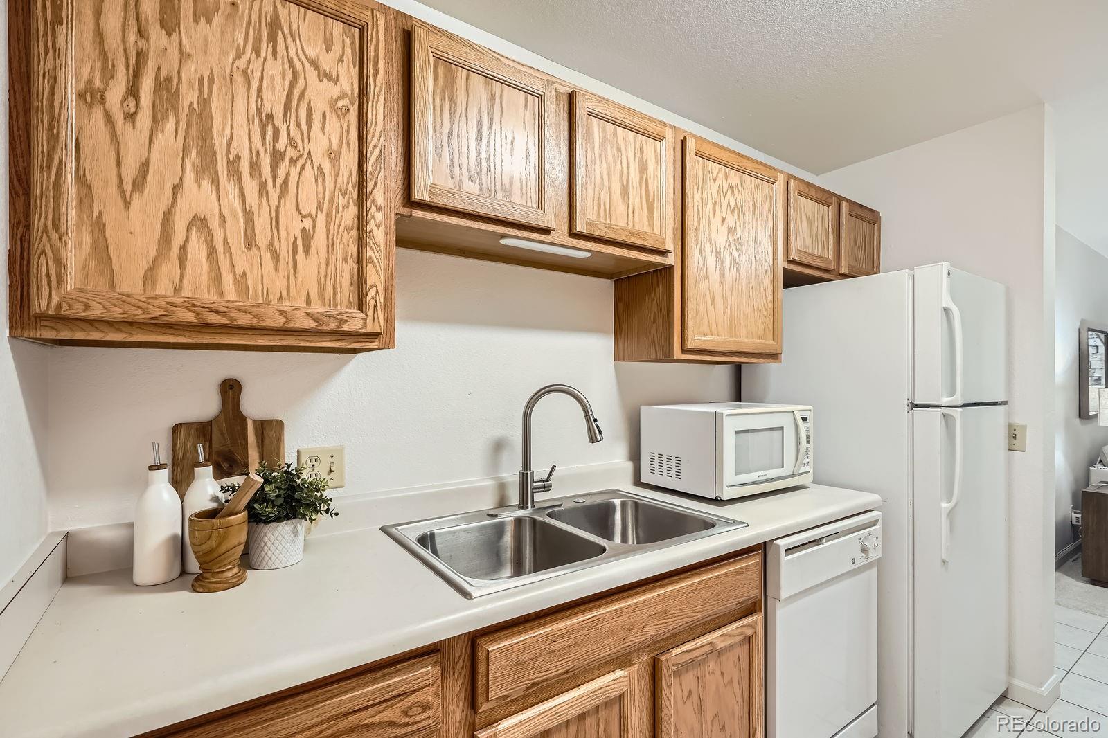 13093 W Cedar Drive Lakewood CO 80228