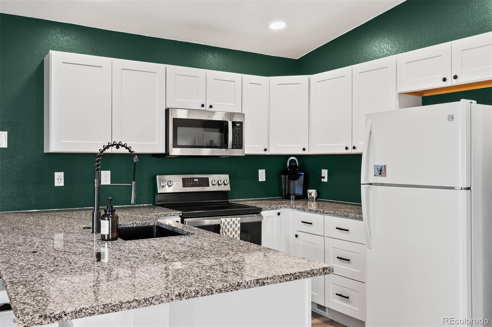 18284 W 58th Place Golden CO 80403