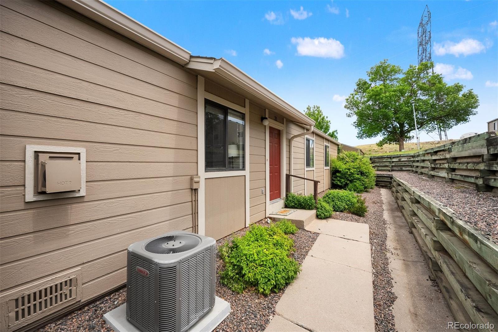18284 W 58th Place Golden CO 80403