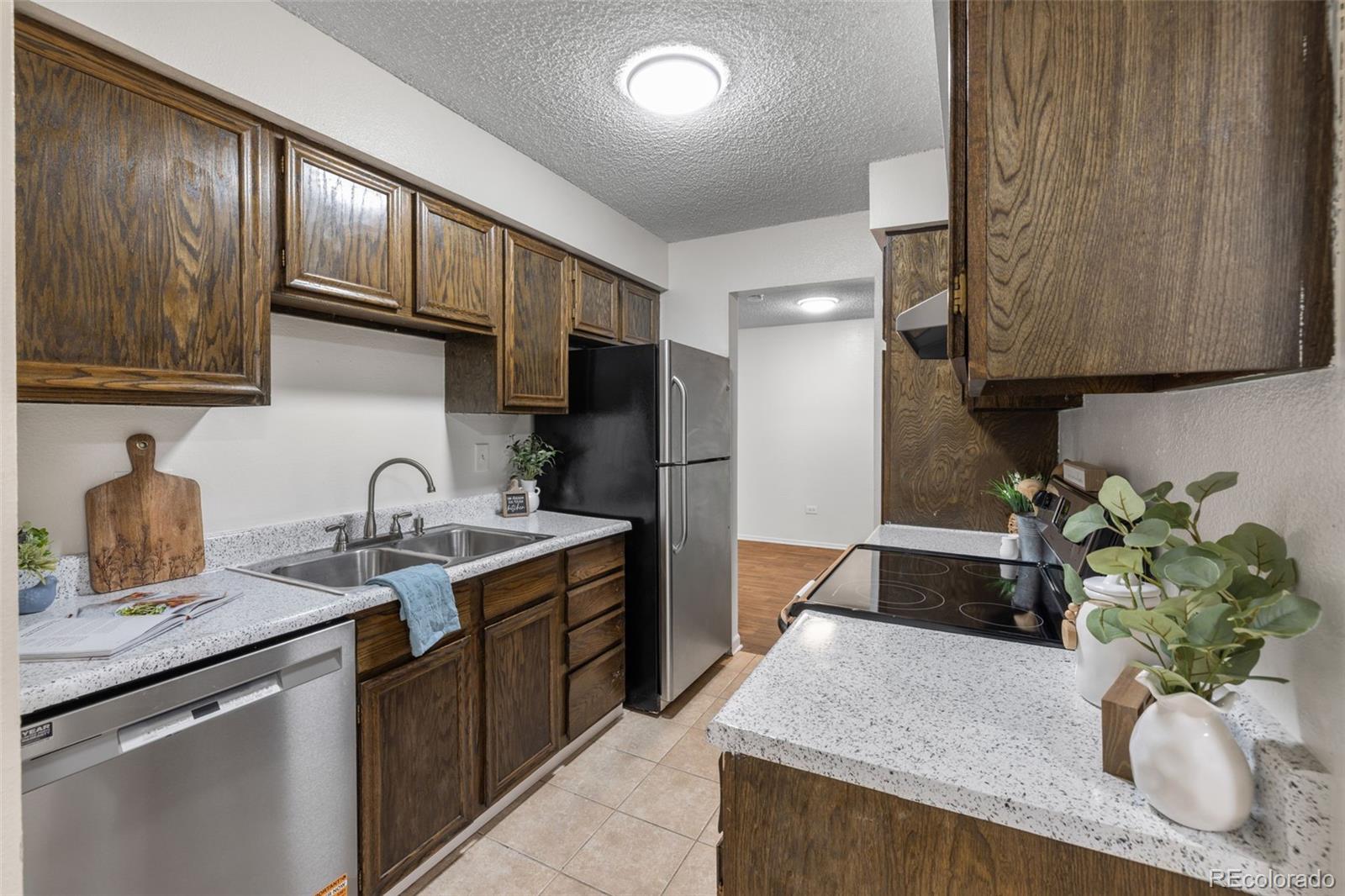 4565 S Lowell Boulevard Denver CO 80236