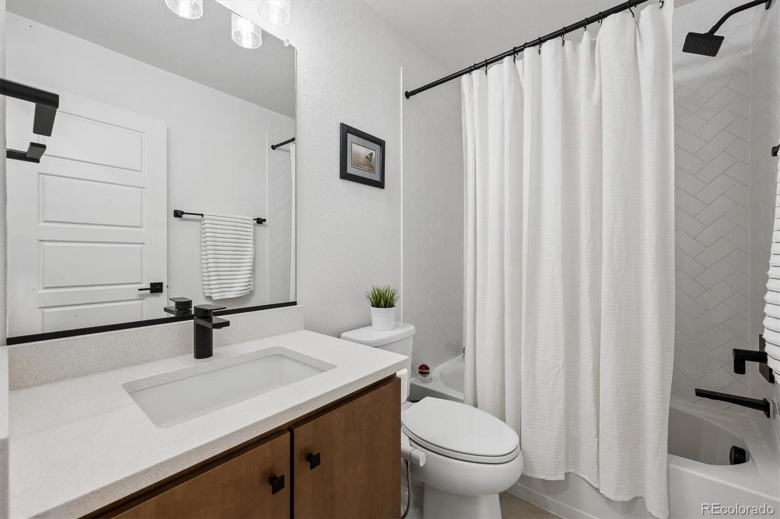2064 S Holly Street Denver CO 80222