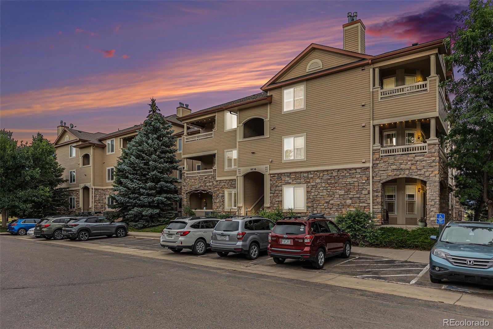 9538 W San Juan Circle Littleton CO 80128