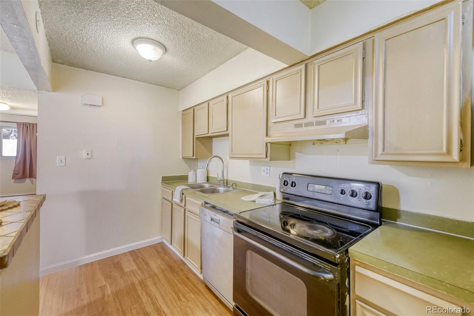 4641 S Lowell Boulevard Denver CO 80236