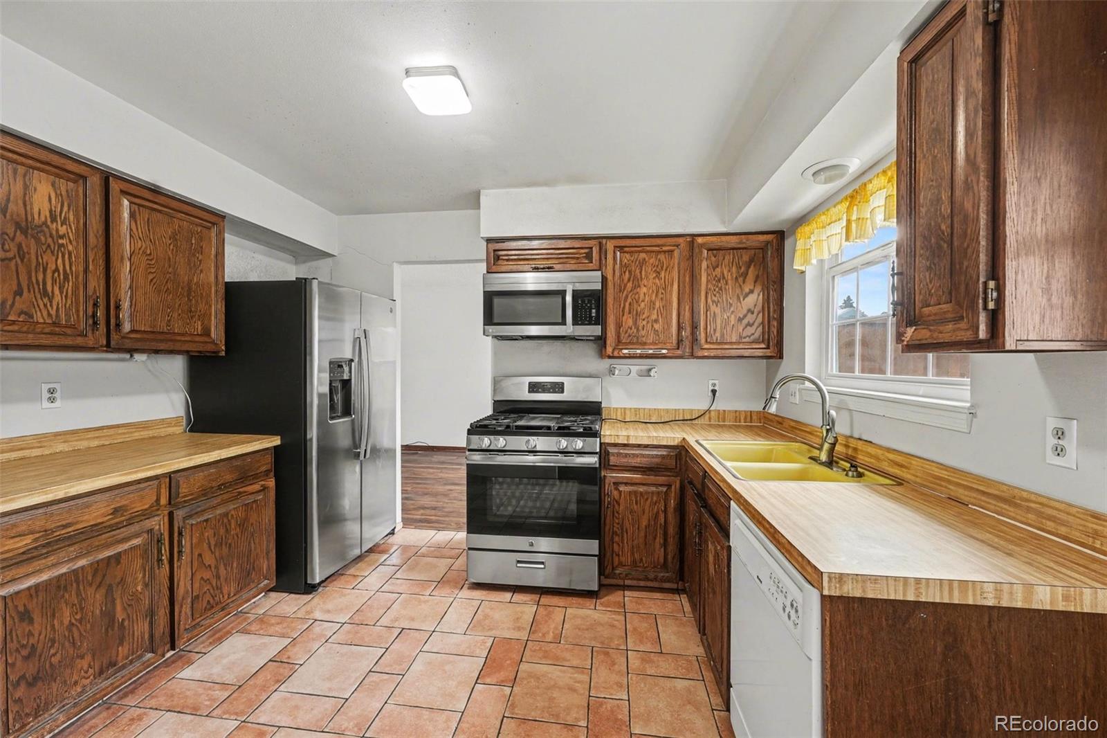 2594 E Geddes Avenue Centennial CO 80122