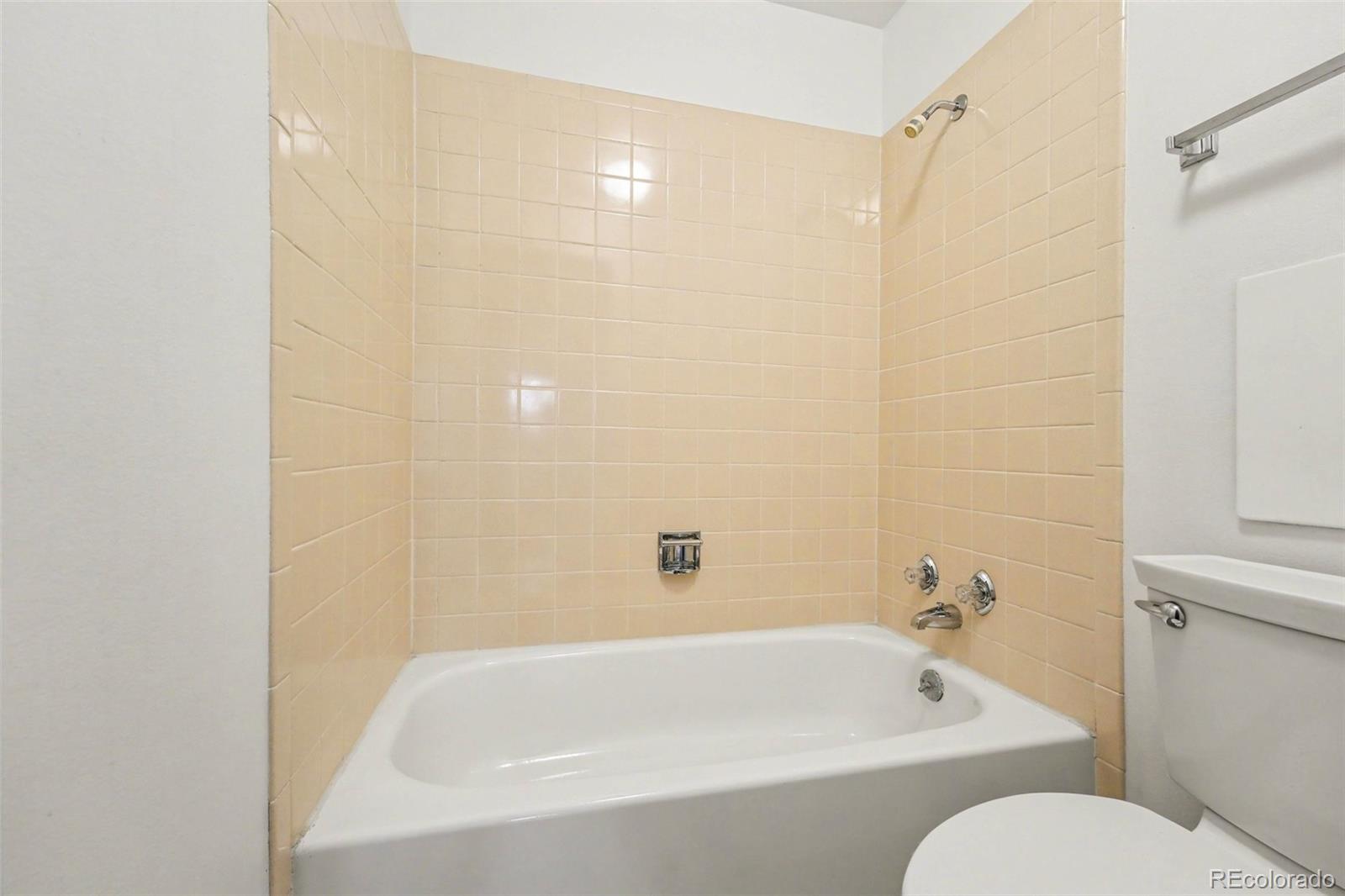 2594 E Geddes Avenue Centennial CO 80122
