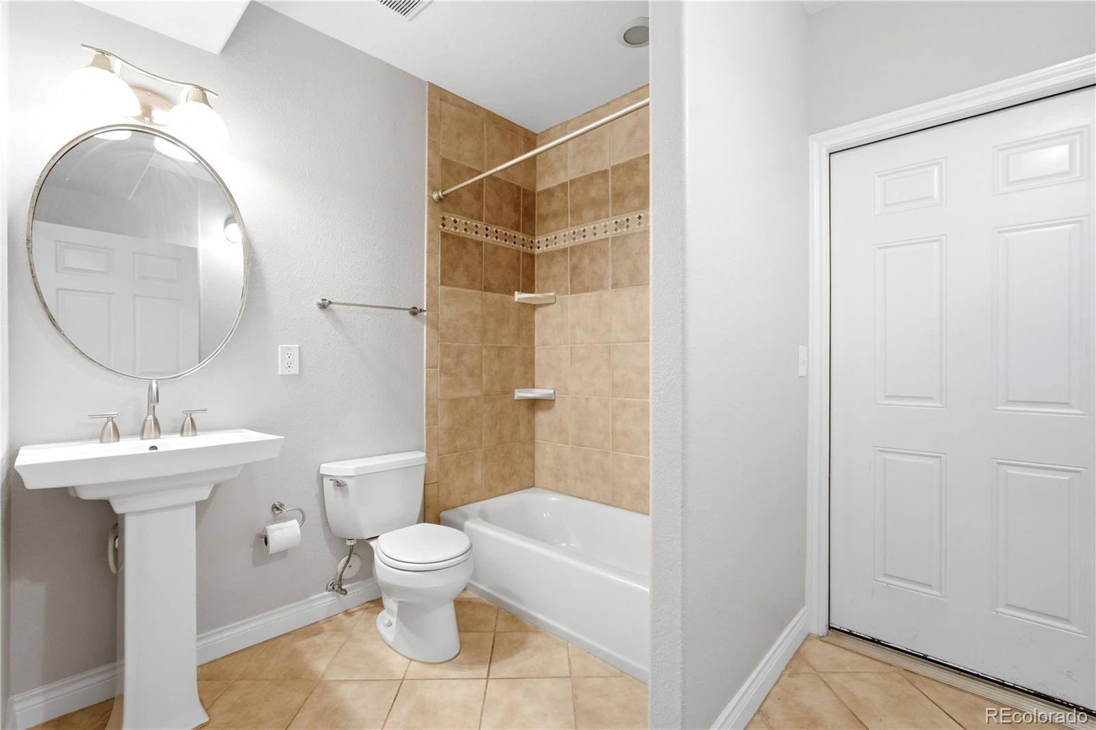 6911 Buckskin Drive Littleton CO 80125